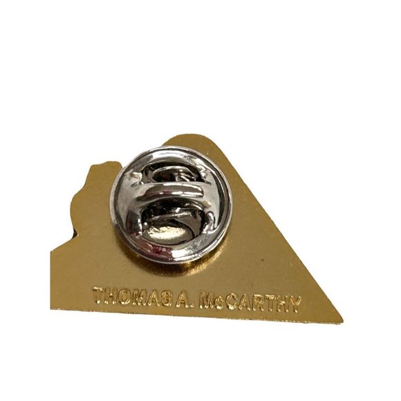 Lapel Pin Shriners Pulling for Kids Rajah 2005 Train Triangle 1.25" - Picture 5 of 6